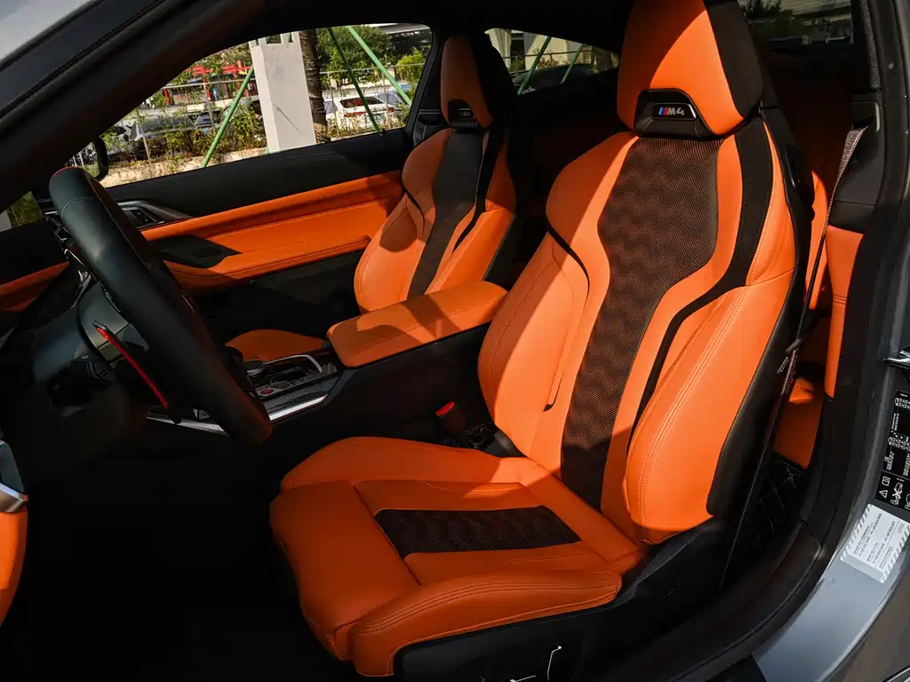 BMW M4 — миниатюра 10