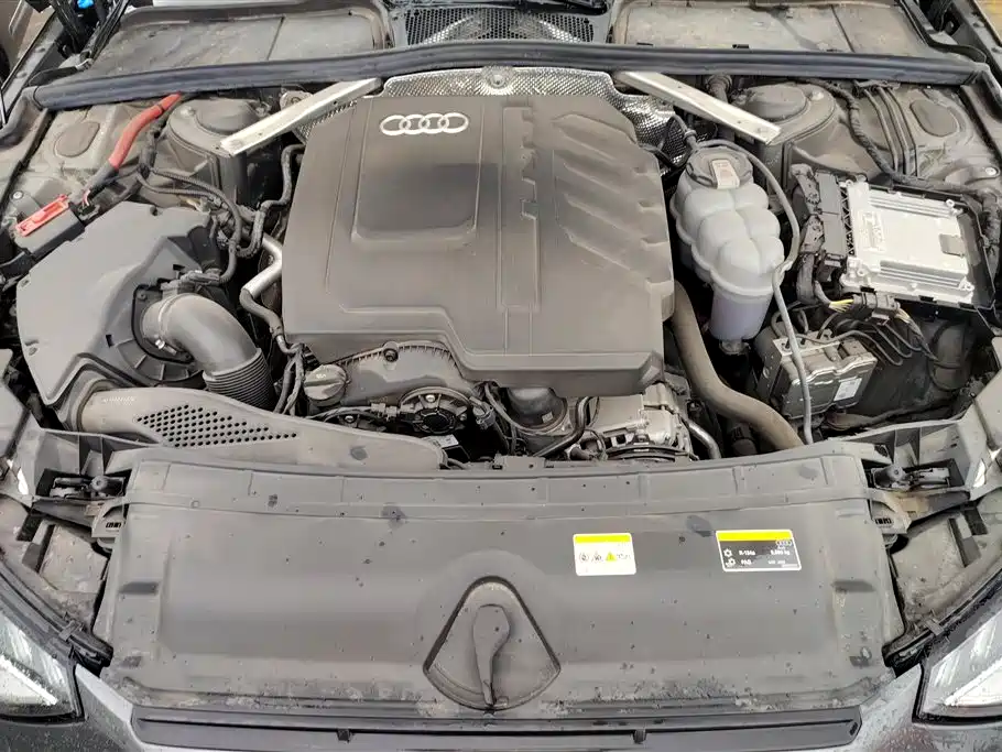 Audi A4L 2024 40 TFSI Luxury