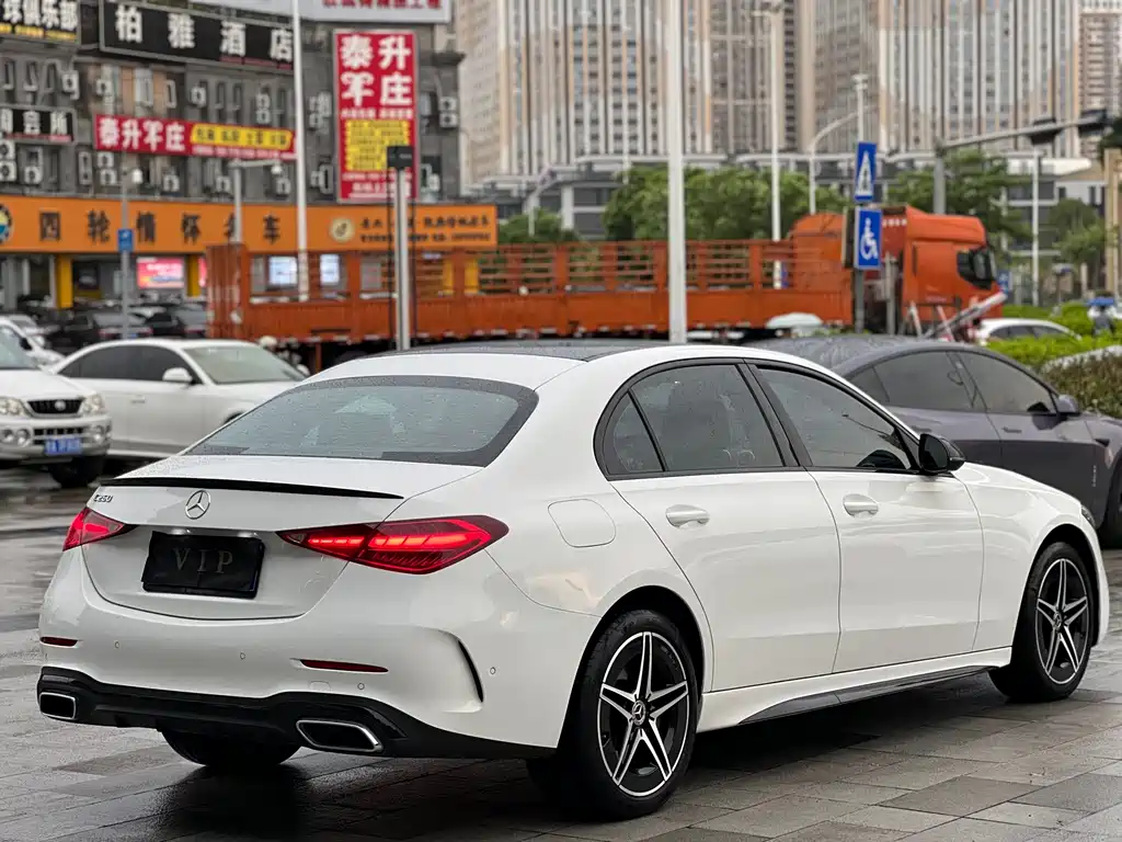 MERCEDES-BENZ C CLASS