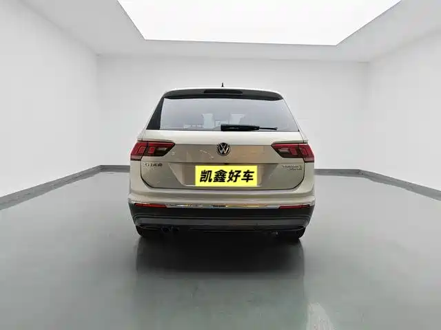 Volkswagen Tiguan L L 2019 330TSI AT Luxury VI