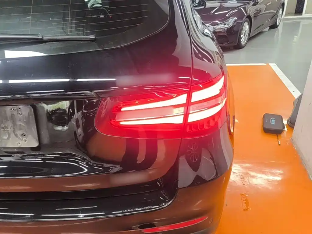 Mercedes-Benz GLC 2017 GLC 260 4MATIC Luxury