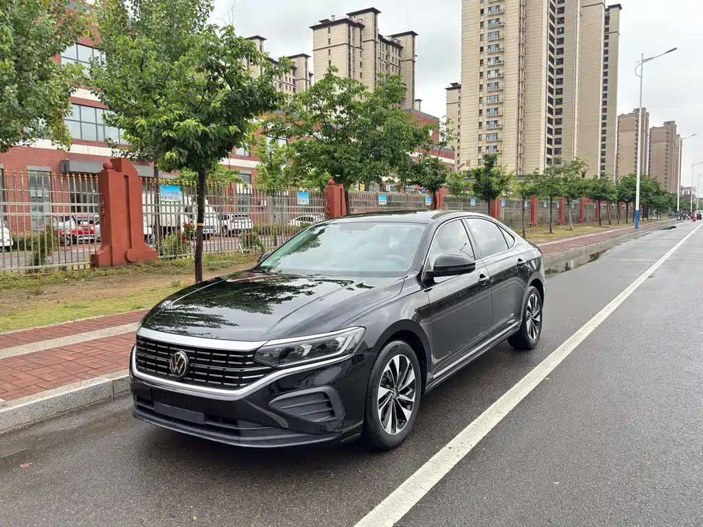 Volkswagen Passat 2025