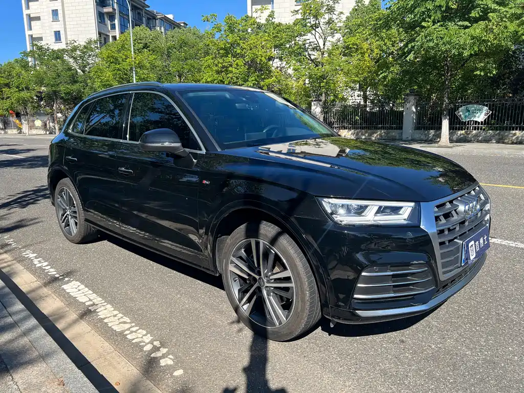 Audi Q5L — миниатюра 3