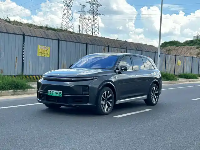 2023 Li Xiang L7