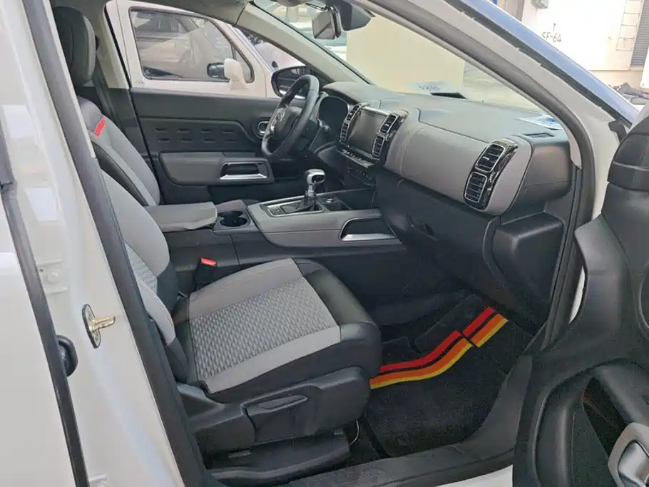 Citroen C5 AIRCROSS — миниатюра 8