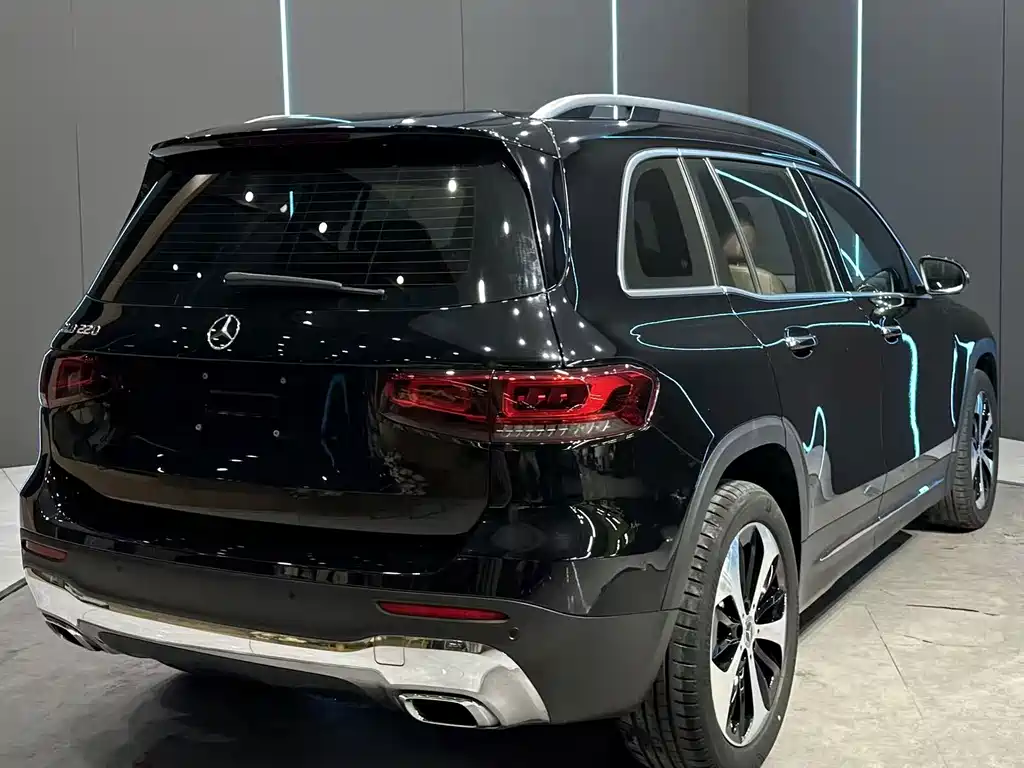 Mercedes-Benz GLB — миниатюра 6