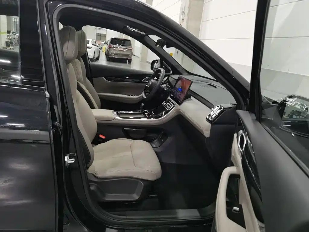 Geely Boyue L — миниатюра 23