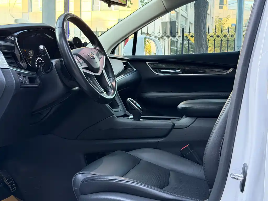 Cadillac XT5 2018 28T Luxury