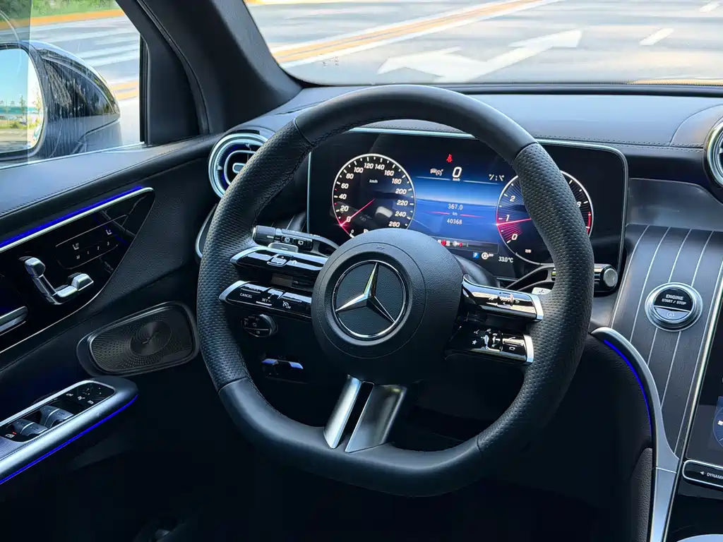 Mercedes-Benz GLC 2023 GLC 300 L 4MATIC 7 мест