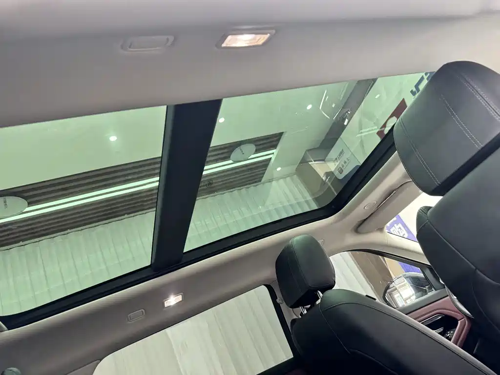 Land Rover Evoque — миниатюра 19
