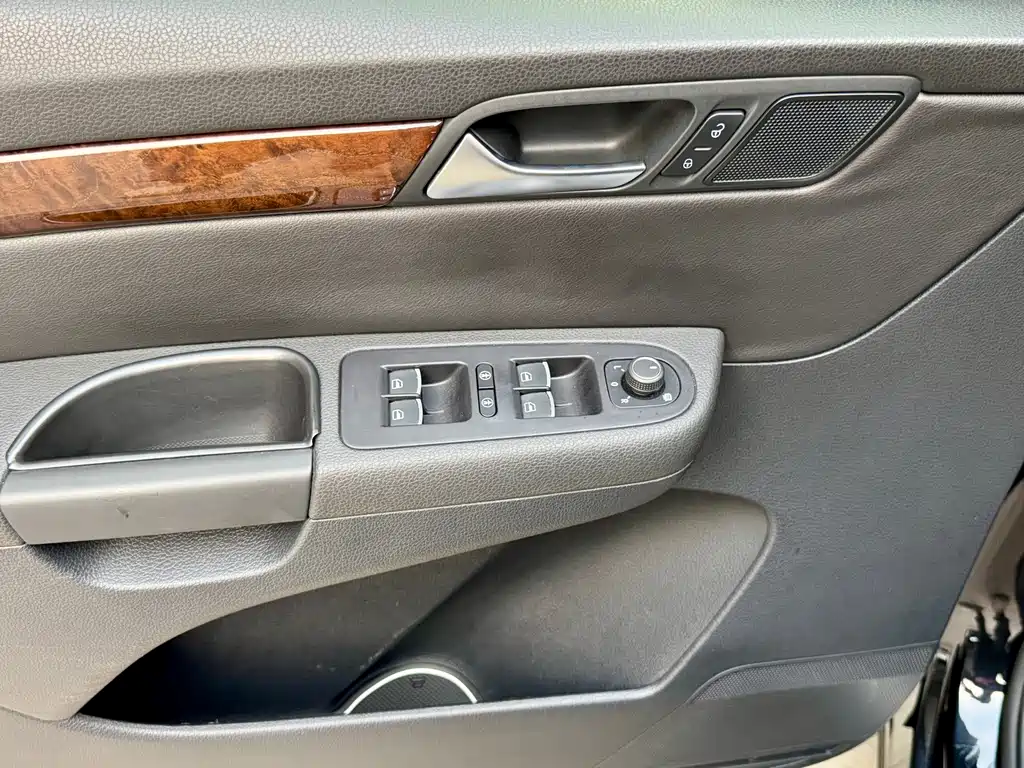 Volkswagen Sharan — миниатюра 19