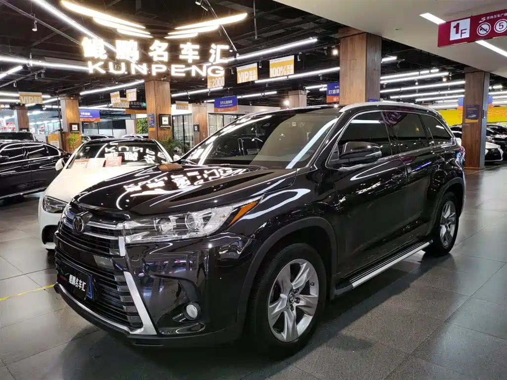 Toyota Highlander 2021