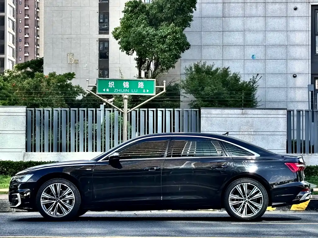 Audi A6L 2025 45 TFSI
