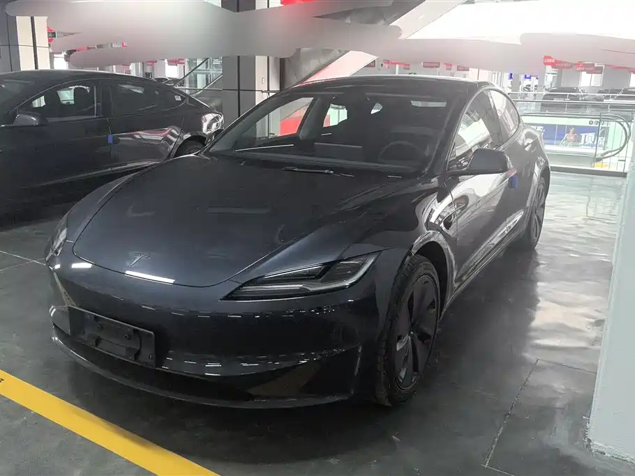 Tesla Model 3 2026