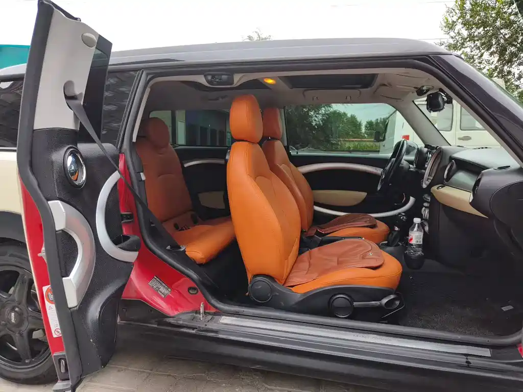 MINI Mini Clubman — миниатюра 6