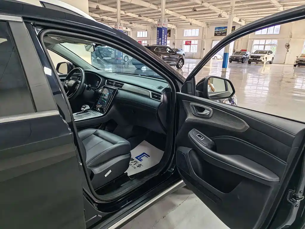 Roewe RX5 — миниатюра 13