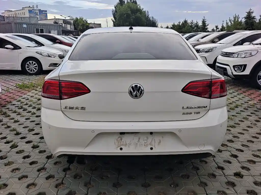 Volkswagen Lamando — миниатюра 8