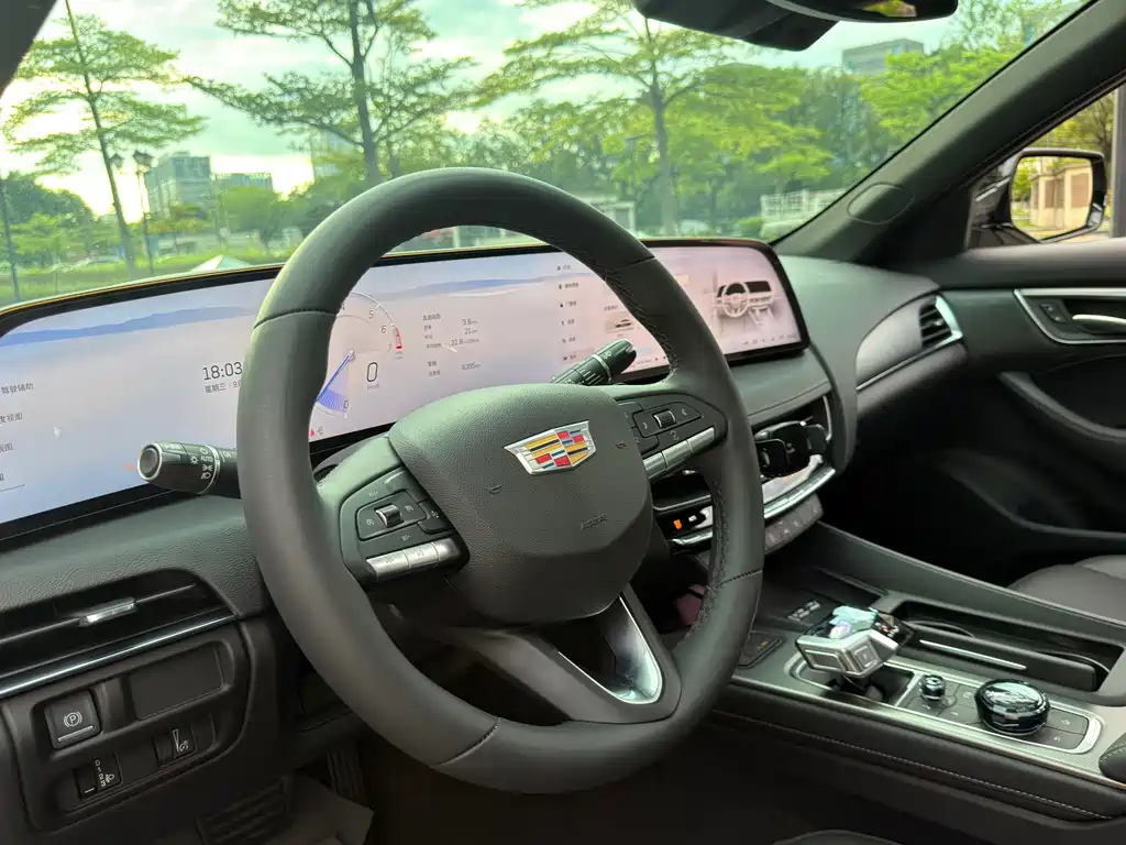 Cadillac CT5 — миниатюра 25