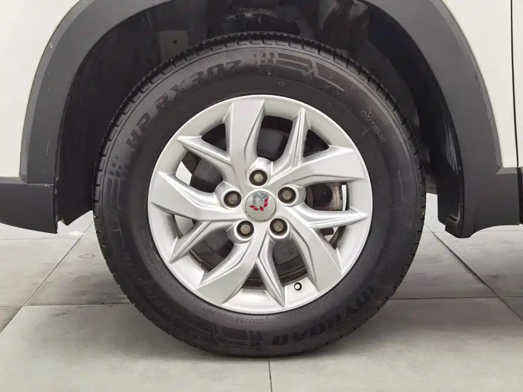 Wuling Hongguang S3 — миниатюра 17