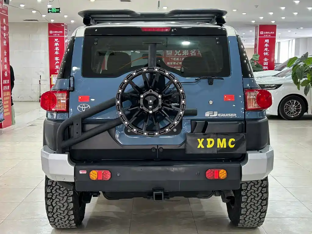 Toyota FJ Cruiser FJ 2017 4.0L AT