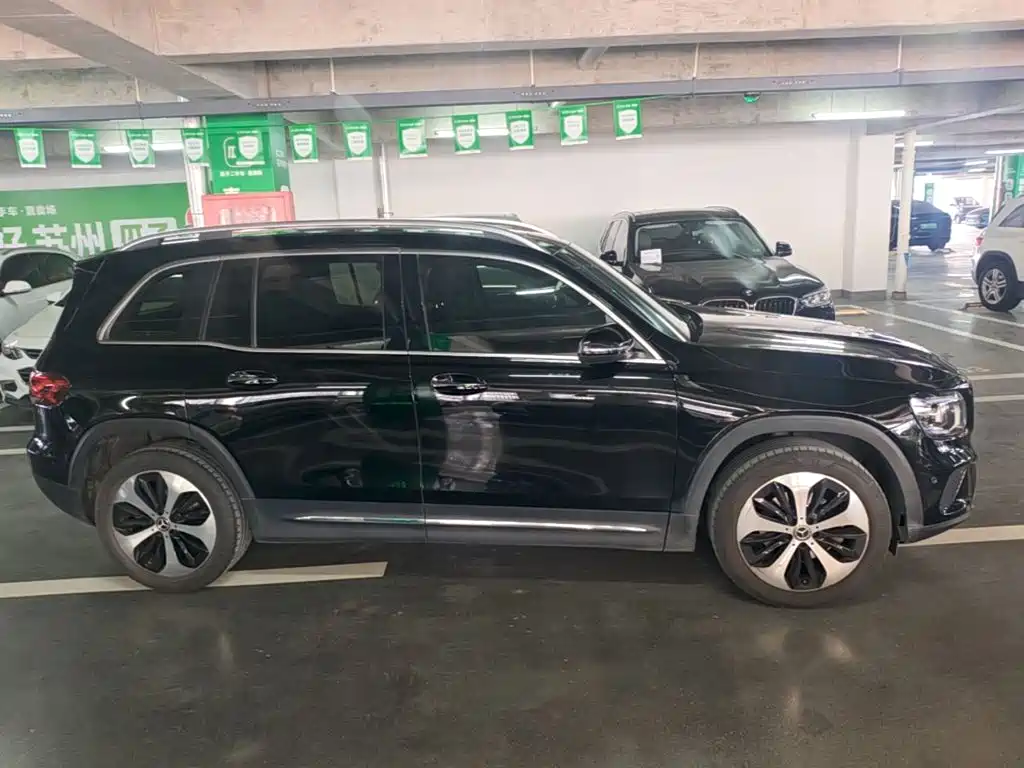 Mercedes-Benz GLB — миниатюра 26
