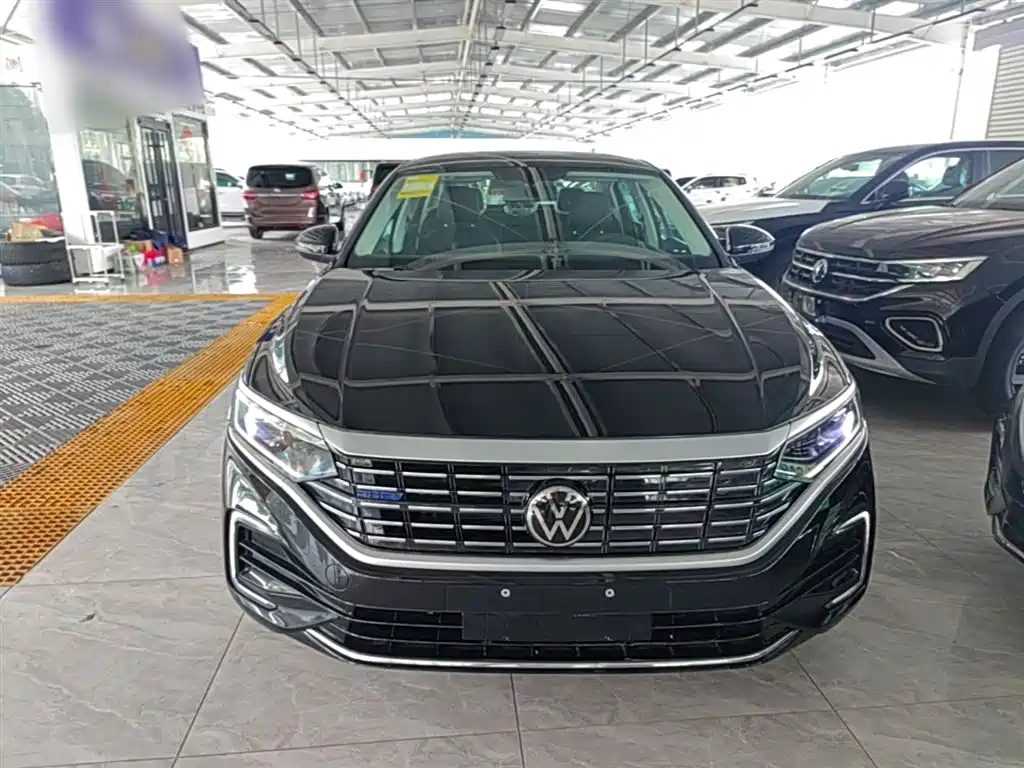 Volkswagen Passat 2025 430PHEV