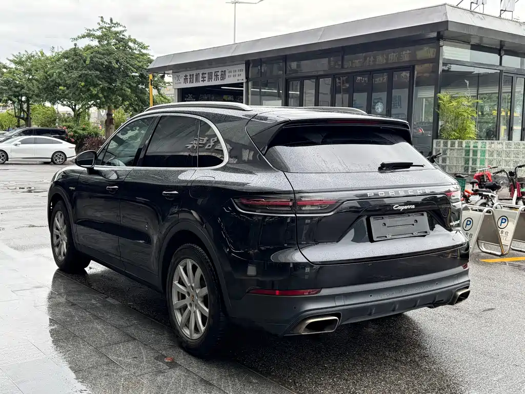 Porsche Cayenne Hybrid — миниатюра 5