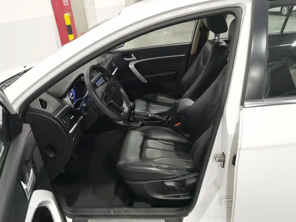Geely Emgrand — миниатюра 10
