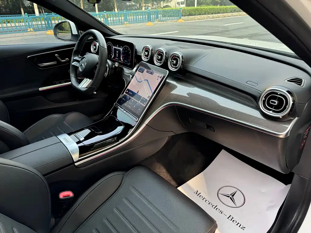 Mercedes-Benz C-Class — миниатюра 10