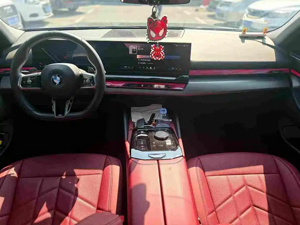 BMW 5 Series — миниатюра 5