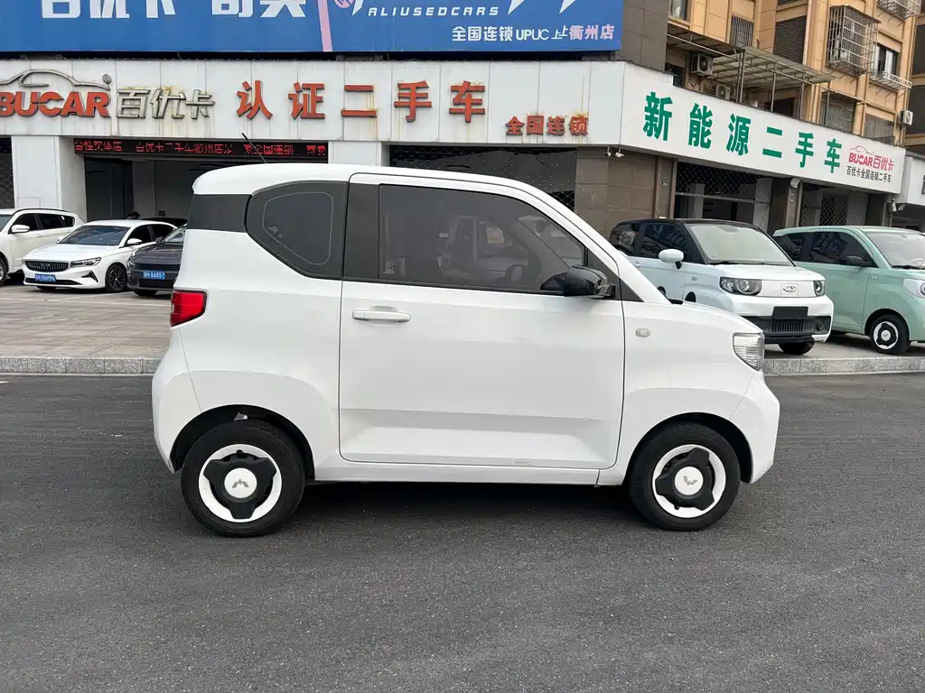 Wuling MINIEV — миниатюра 4