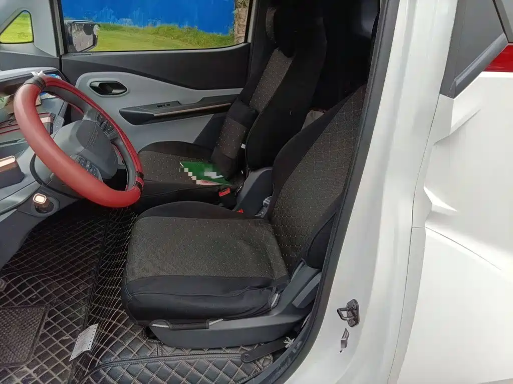 Baojun E200 — миниатюра 13