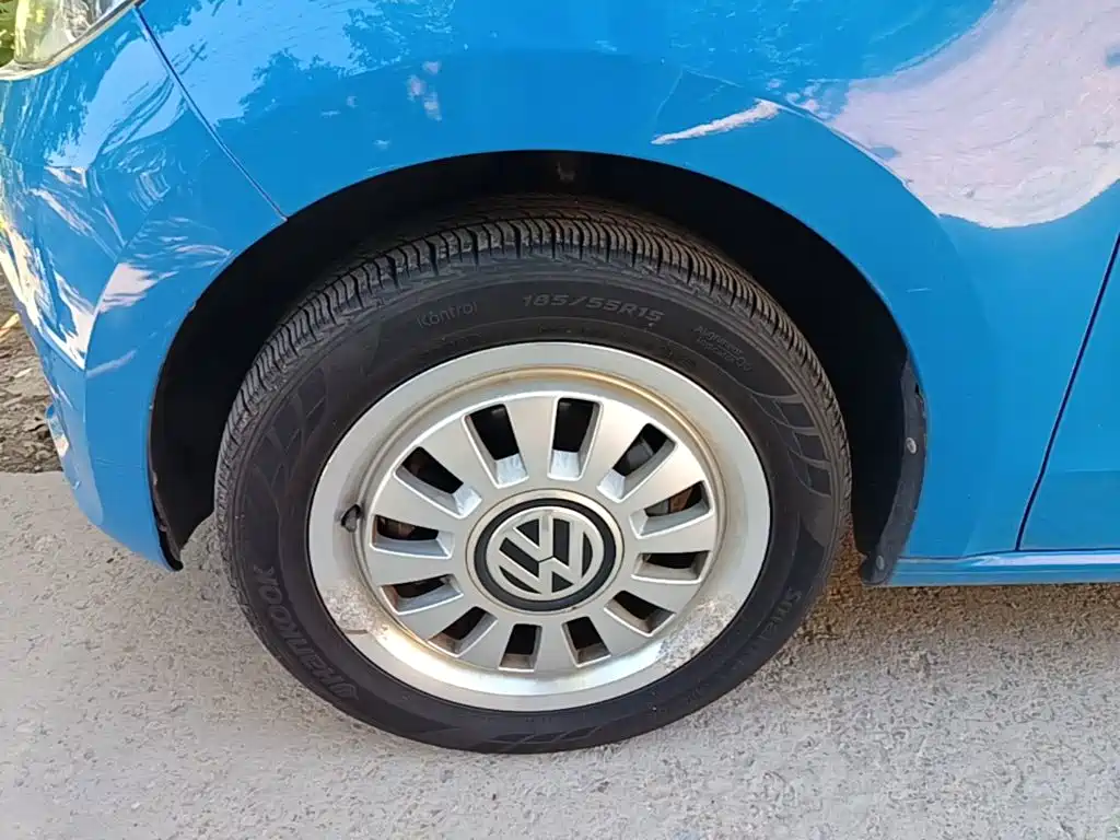 Volkswagen up! — миниатюра 23