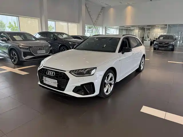 2022 Audi A4