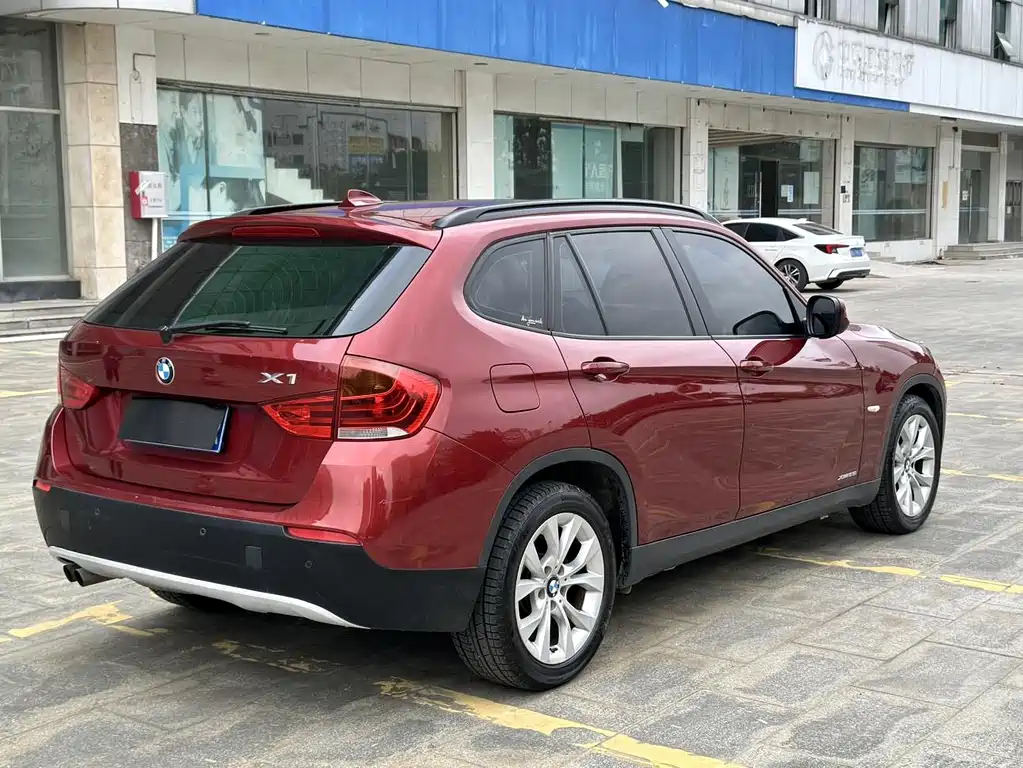 BMW X1 (Import) — миниатюра 8