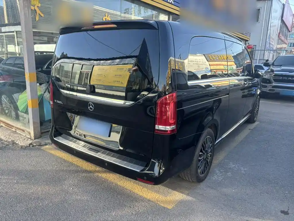 Mercedes-Benz V-Class V 2018 V 260 L Luxury Long Wheelbase VI