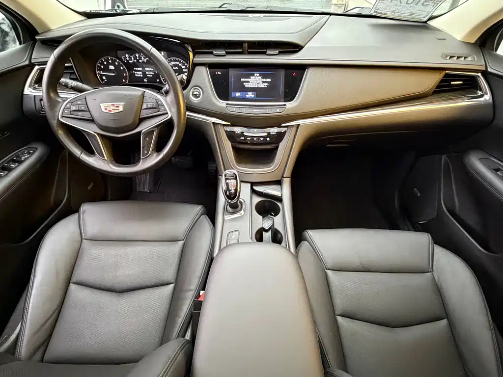 Cadillac XT5 — миниатюра 6