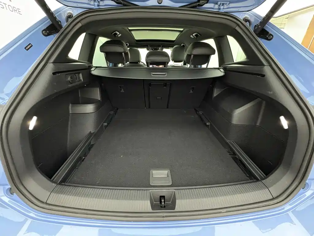 Volkswagen Tiguan L — миниатюра 15