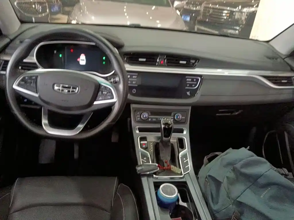 Geely Emgrand — миниатюра 3