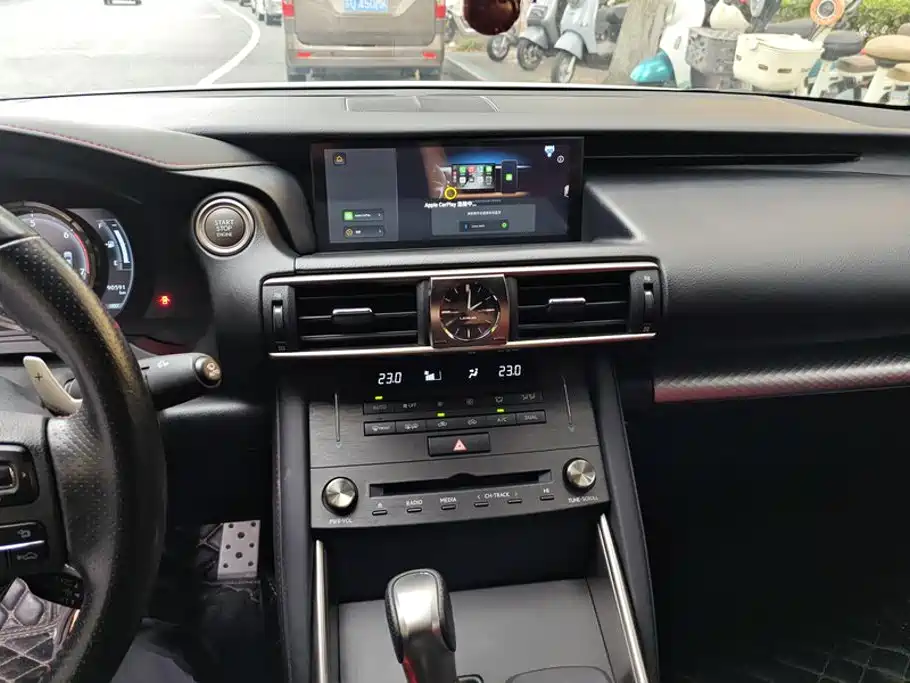 Lexus IS — миниатюра 13