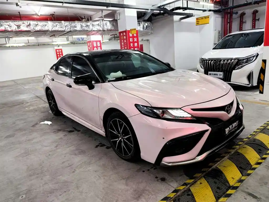Toyota Camry — миниатюра 3