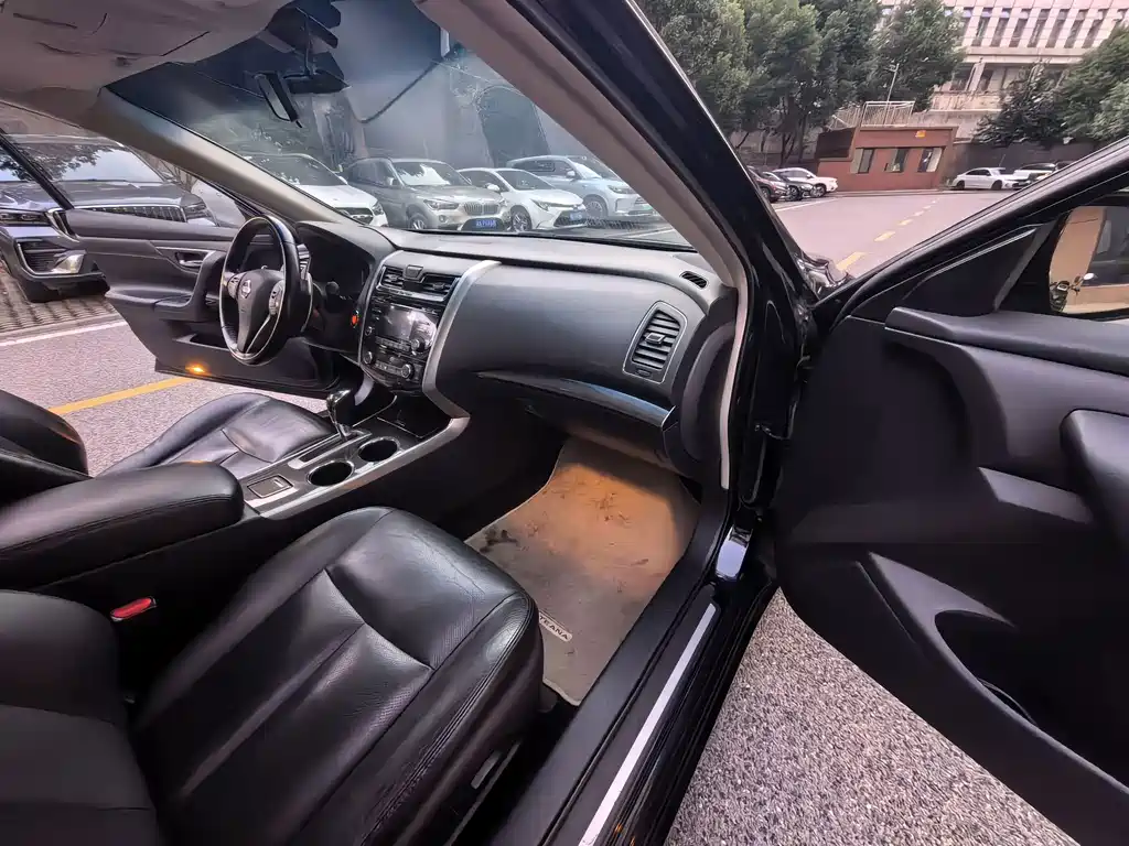 Nissan Teana — миниатюра 14