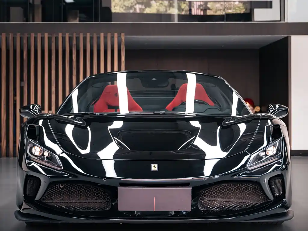 Ferrari F8 — миниатюра 2