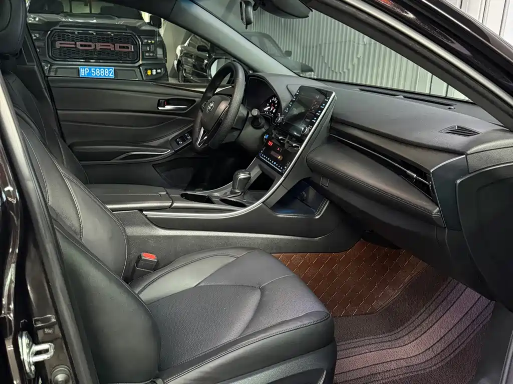 Toyota Avalon — миниатюра 18