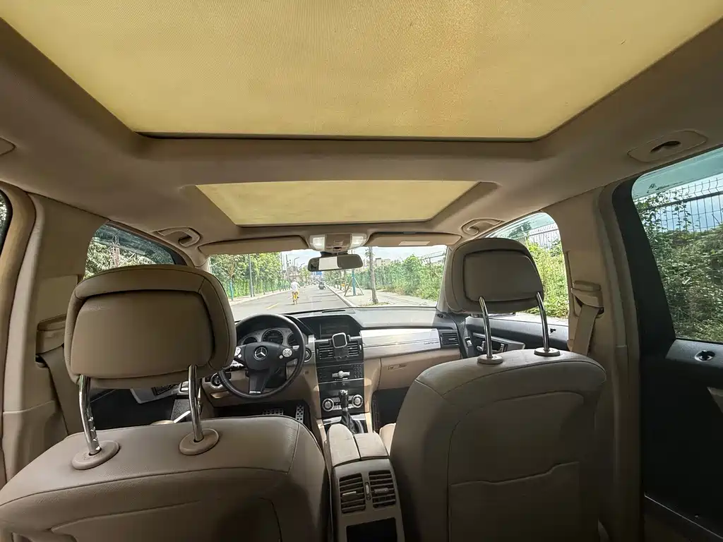 Mercedes-Benz GLK-Class (Import) — миниатюра 15