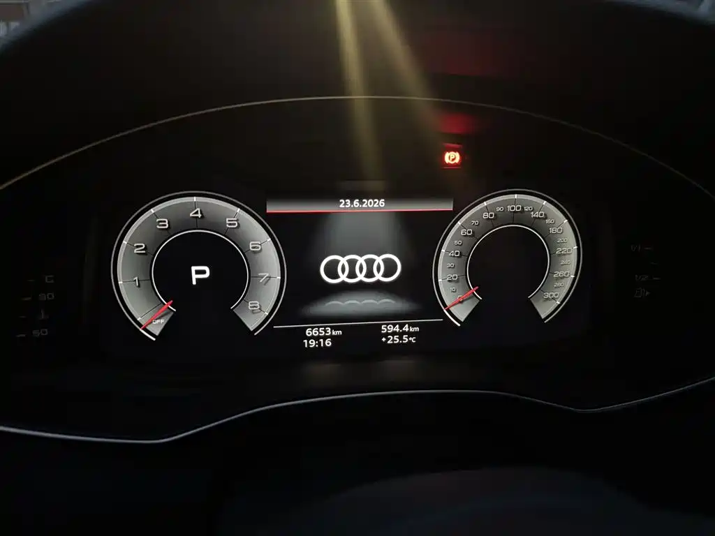 Audi A6L 2023 45 TFSI quattro