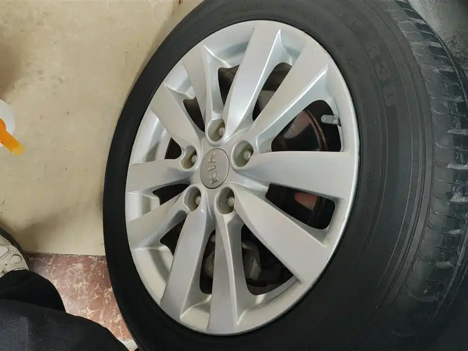 Kia K3 2015 1.6L AT GL