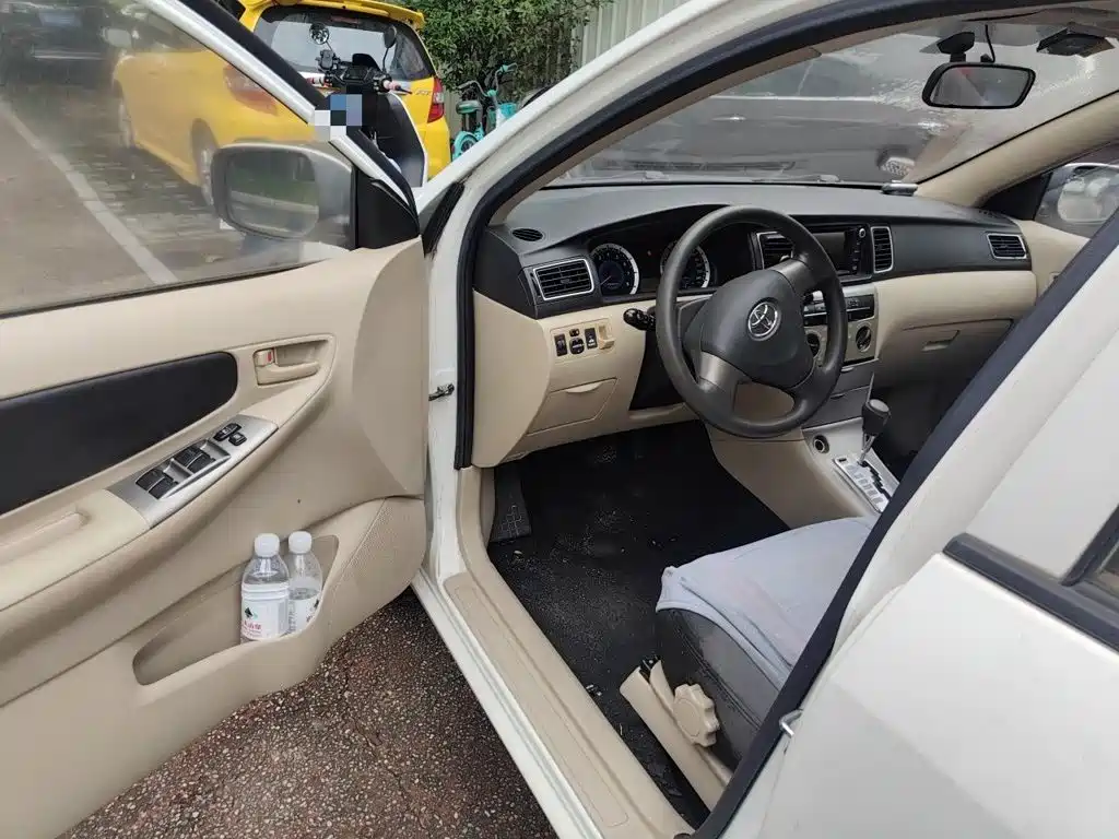 Toyota Corolla — миниатюра 12