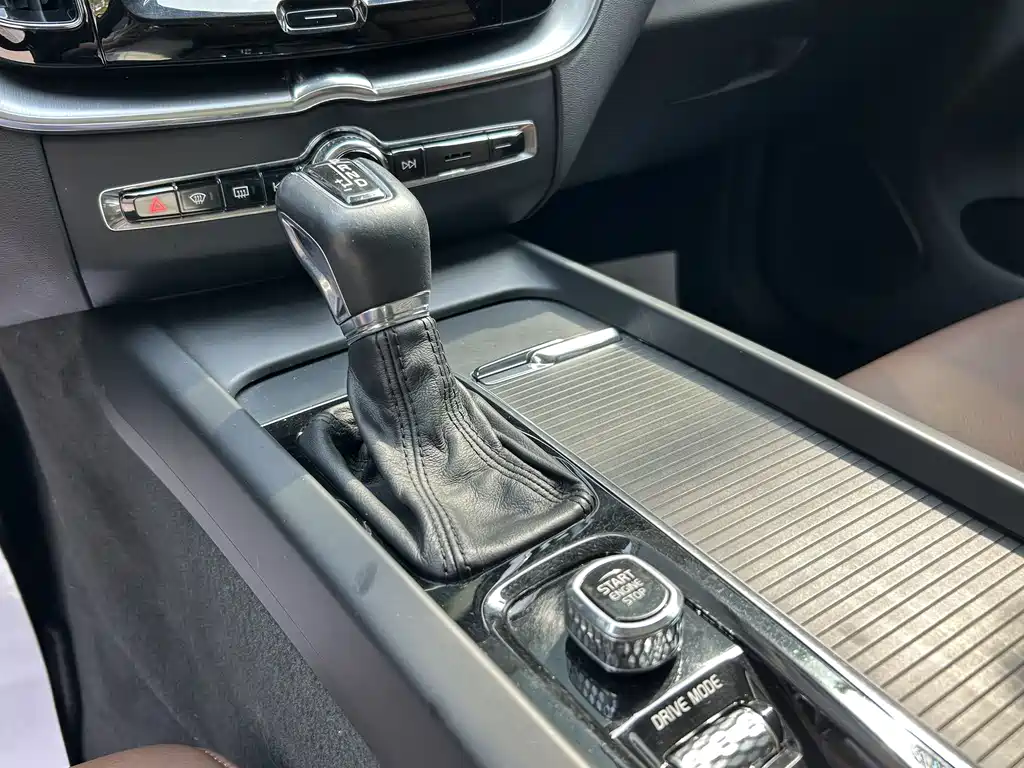 Volvo XC60 2019 T5 VI