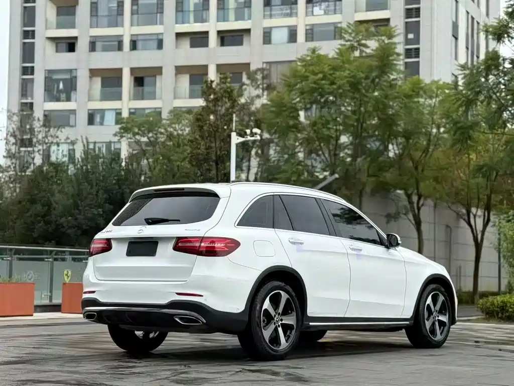 Mercedes-Benz GLC — миниатюра 8